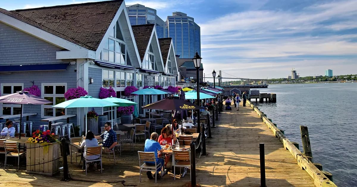 Bord de l eau a Halifax pour un modele d horaire de restaurant